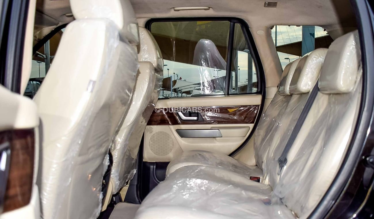 لاند روفر رينج روفر سبورت 2009 modified to 2013 original paint, perfect condition