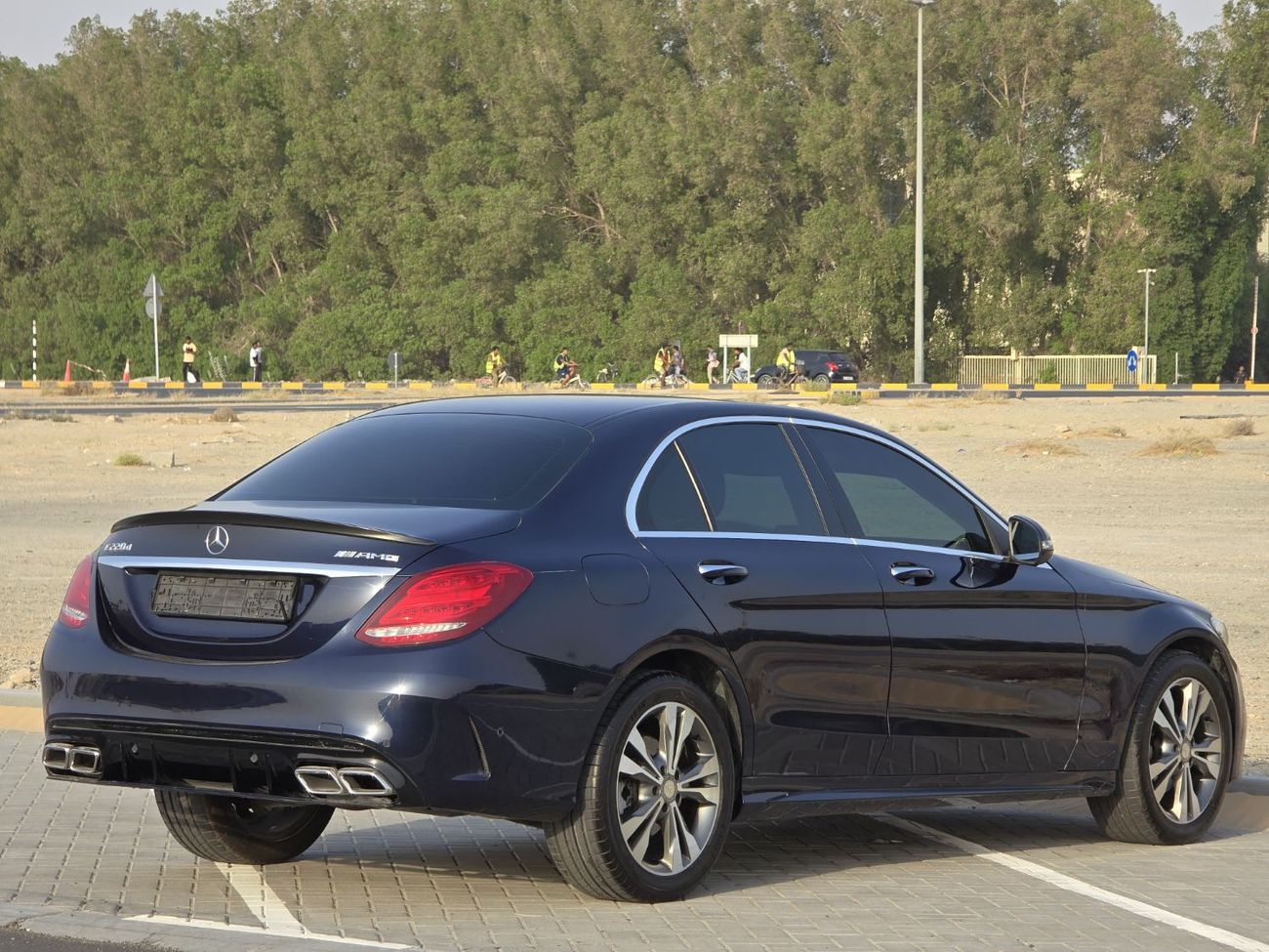 مرسيدس بنز C 220 MERCEDES C220d 2017 4-MATIC // PERFECT CONDITION // FULL OPITION