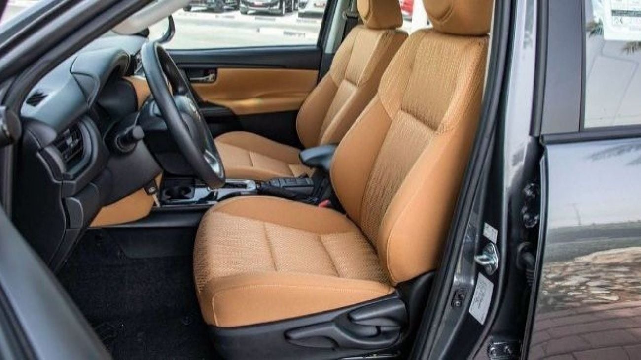 Toyota Fortuner TOYOTA FORTUNER EXR 2.7P AT 4*4 MY 2025 GREY