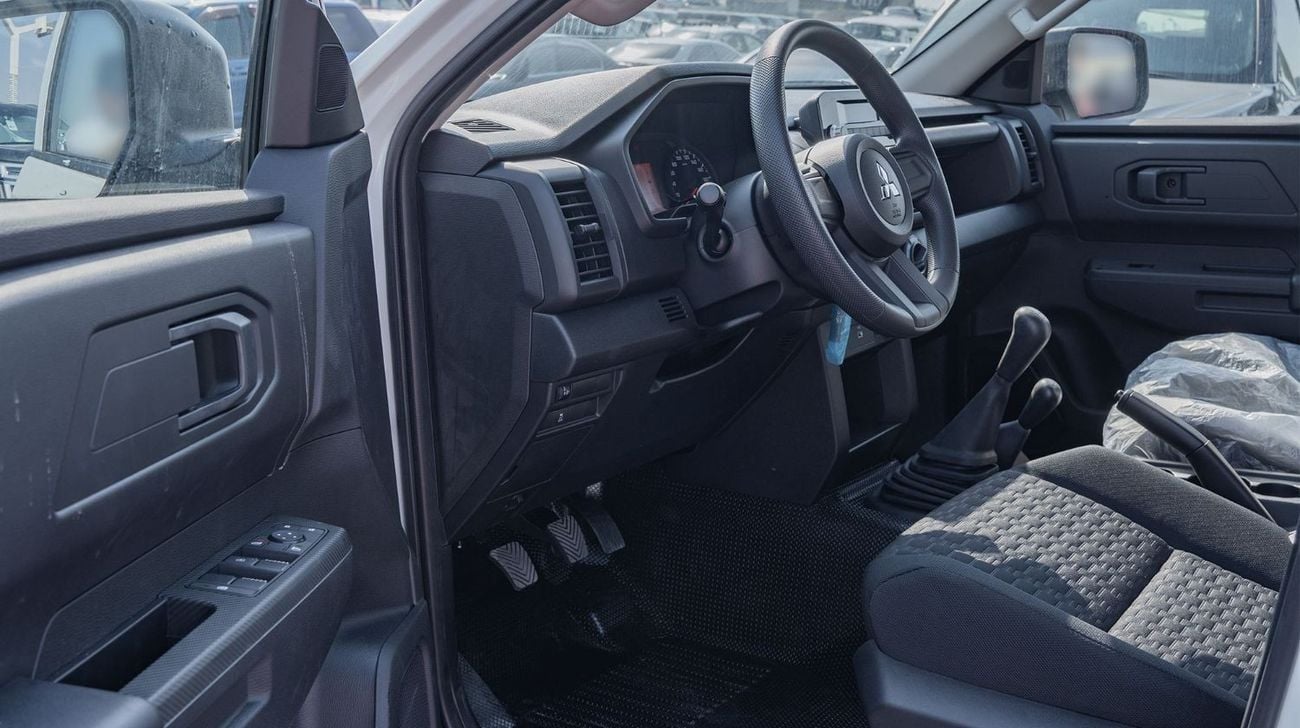ميتسوبيشي L200 2025 Mitsubishi L200 GL 2.4L 4WD DC MT Petrol (White)
