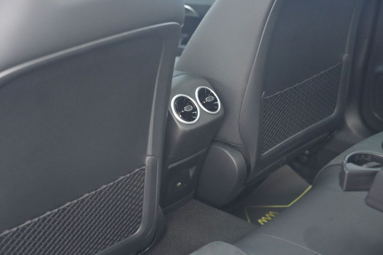 مرسيدس بنز CLA 200