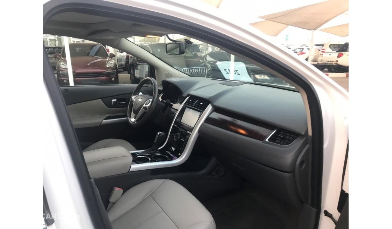 Ford Edge Ford Edge model 2012GCC car prefect condition no need any maintenance full option full service low m