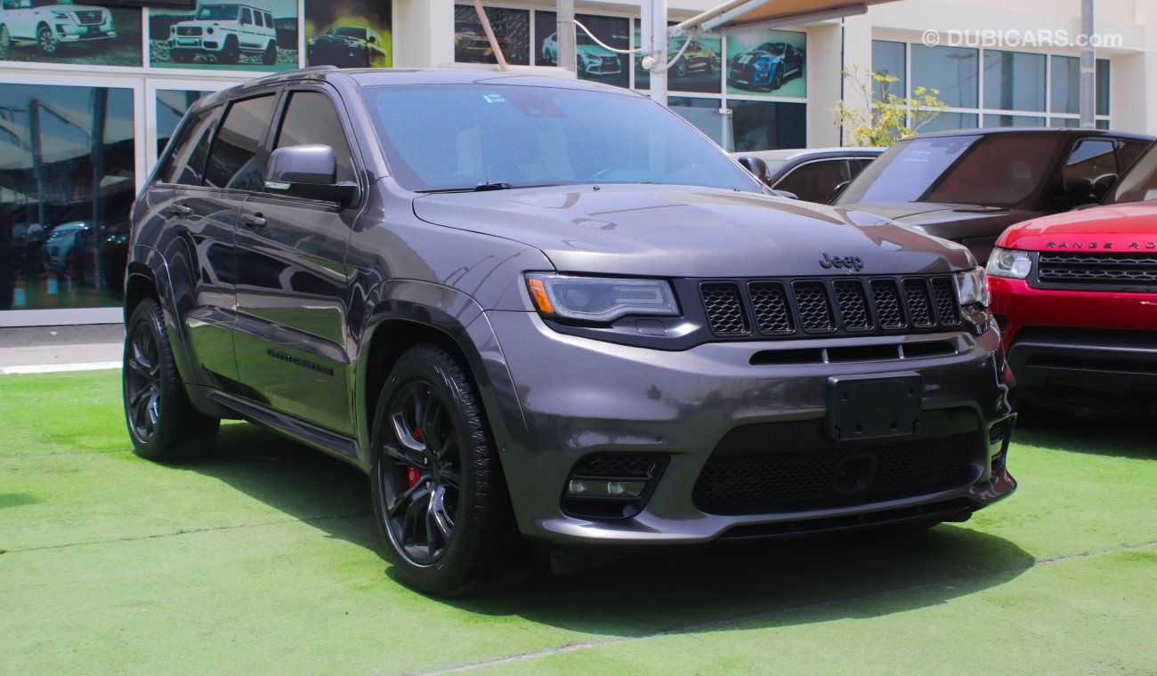 Jeep Grand Cherokee SRT