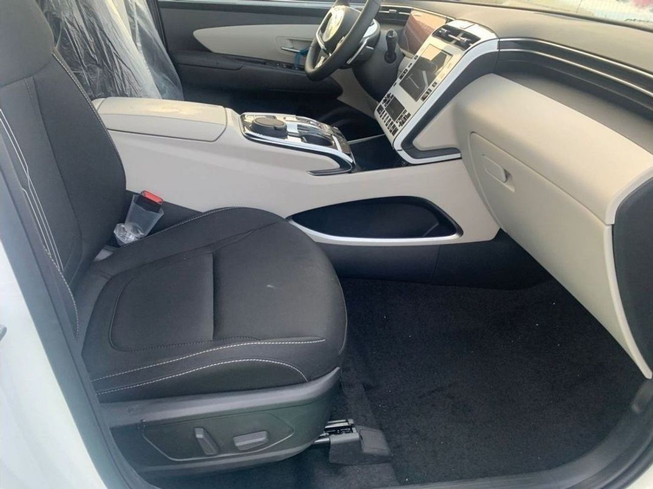 Hyundai Tucson 1.6L Petrol, SUV, FWD, 5 Doors, Full option all colors available