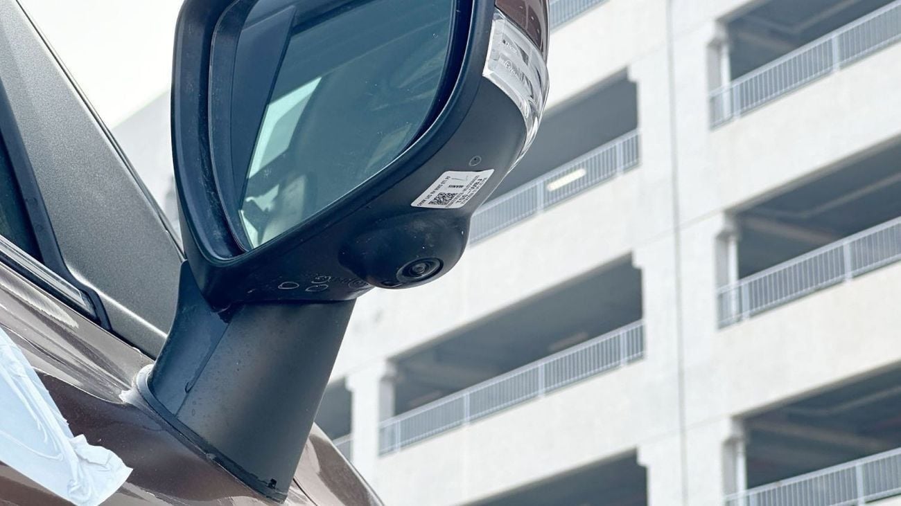 سوزوكي بالينو SUZUKI BALENO 1.5L GLX 9 INCH AUDIO W O CLAMP AT