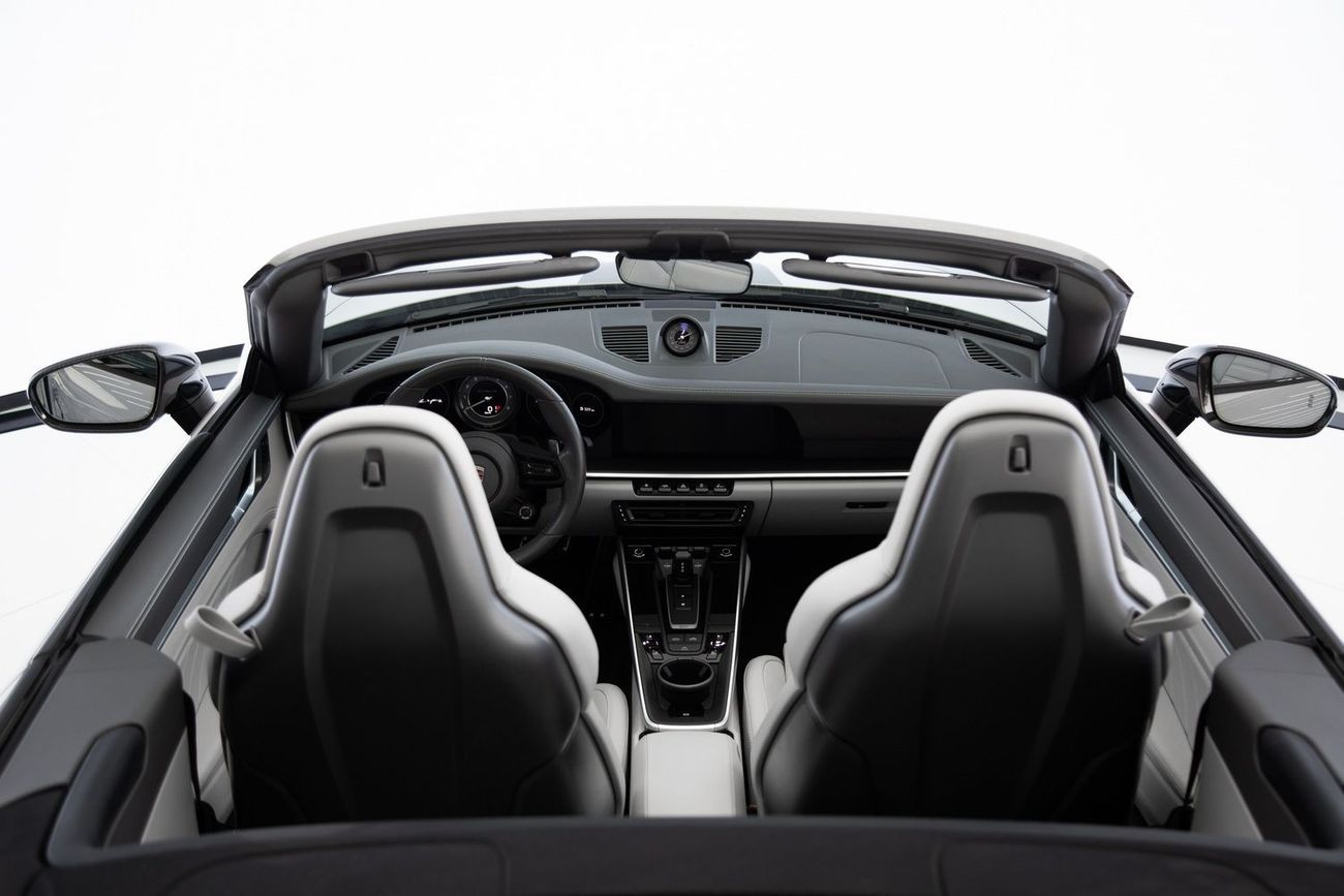 Porsche 911 WARRANTY JAN 2025