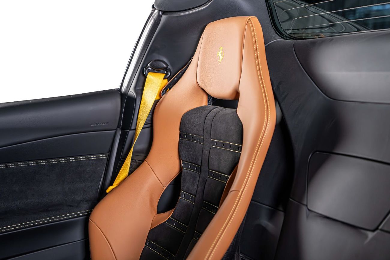 فيراري 812 GTS 