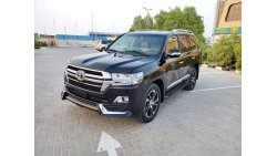 تويوتا لاند كروزر TOYOTA LAND CRUISER 2013 FACELIFTED 2020 NEW INTERIOR IN EXCELLENT CONDITION