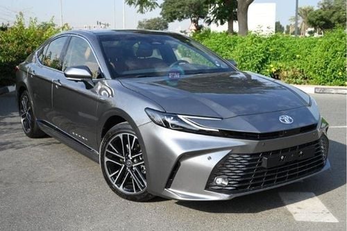 تويوتا كامري Hybrid Lumiere 2.5L Petrol 5 Seater Automatic