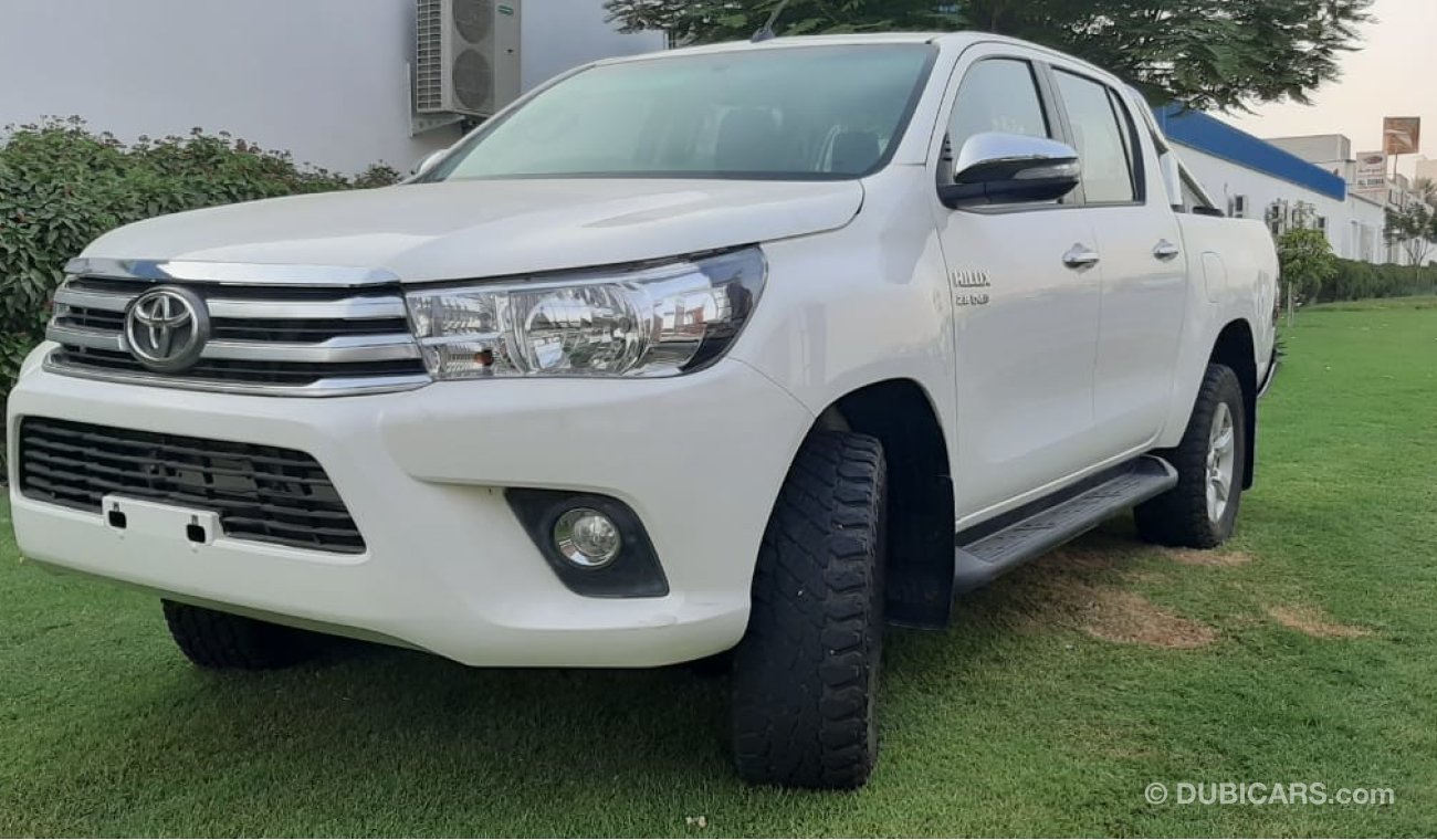 Toyota Hilux Diesel 4x4 SR5   2.8   right hand drive