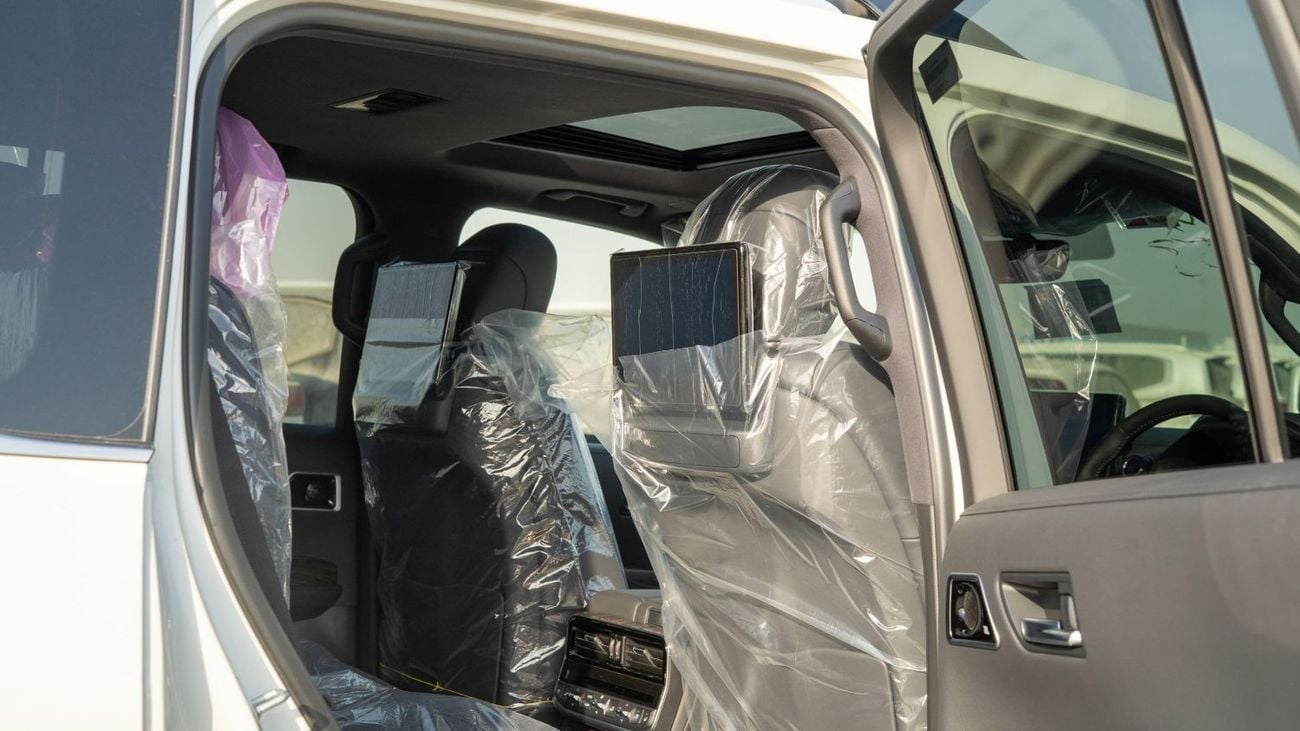 تويوتا لاند كروزر VX-R 3.3L V6 Twin-Turbo Diesel (3346 cc). Four Wheel Drive. 7 Seats. 5 Door