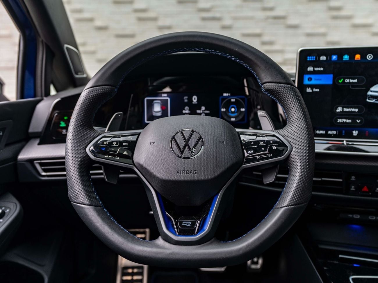 فولكس واجن جولف ار Base 2.0T