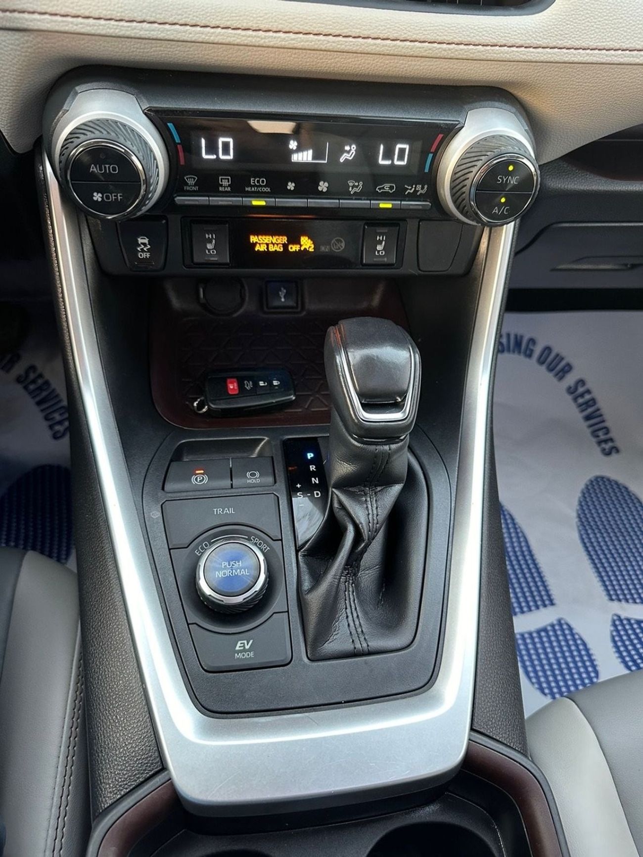 Toyota RAV4 VXR HEV 2020 RAV4 limited Hybrid 4x4