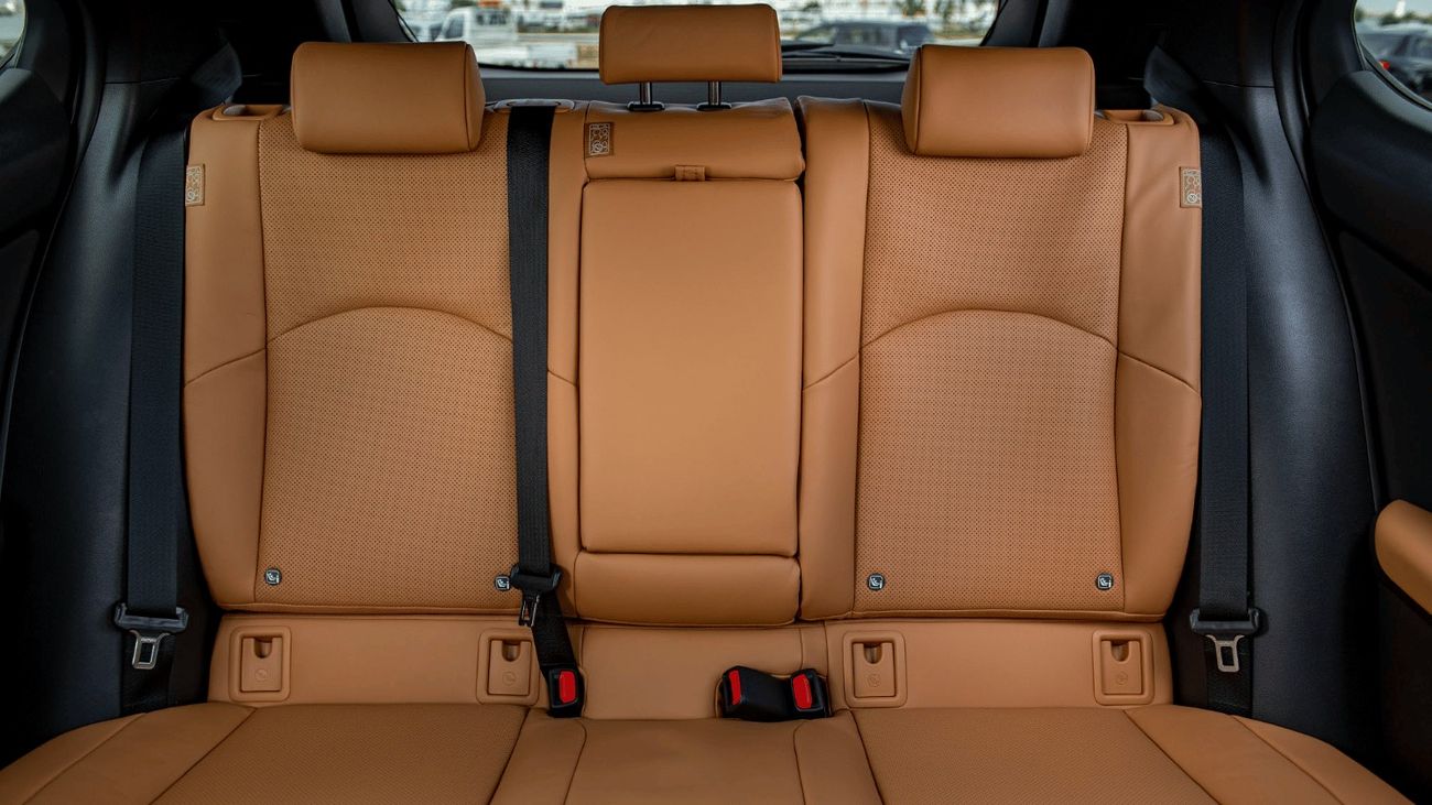 Lexus UX250h STD (NON GCC) LEXUS UX250H | 2-YEAR WARRANTY + SERVICE AVAILABLE | IN-HOUSE FINANCING | 0% DOWNPAYME