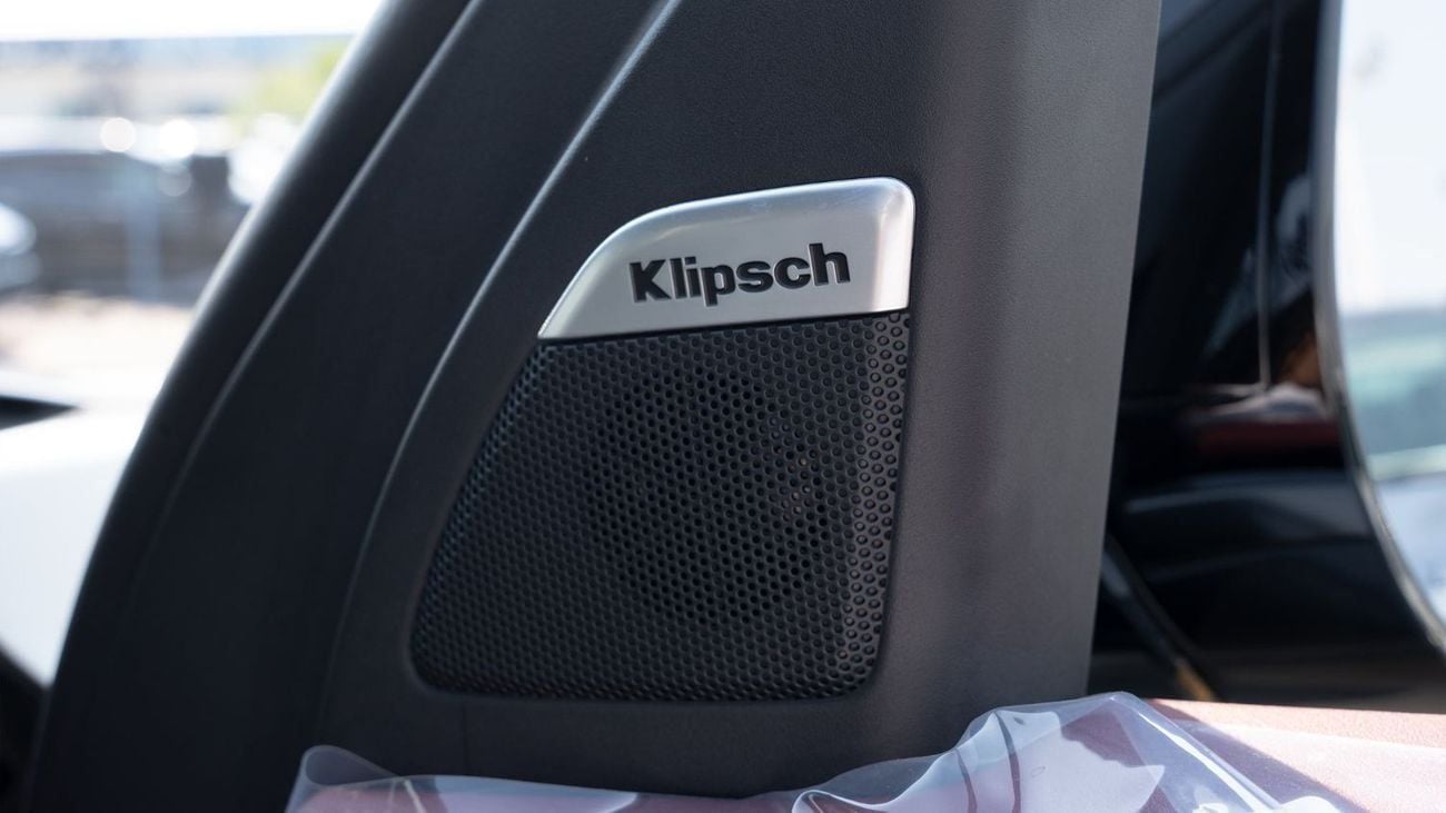 نيسان باترول 2026 Nissan Patrol LE Platinum 3.5L AT Petrol TT (Grey-Red) (Export Only)