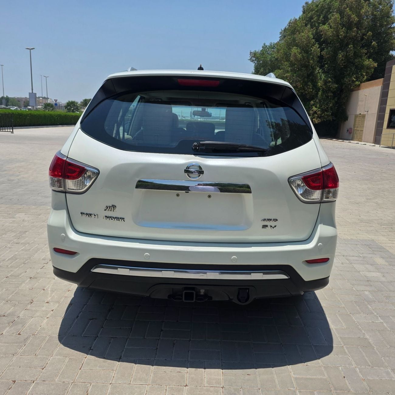 نيسان باثفايندر SV