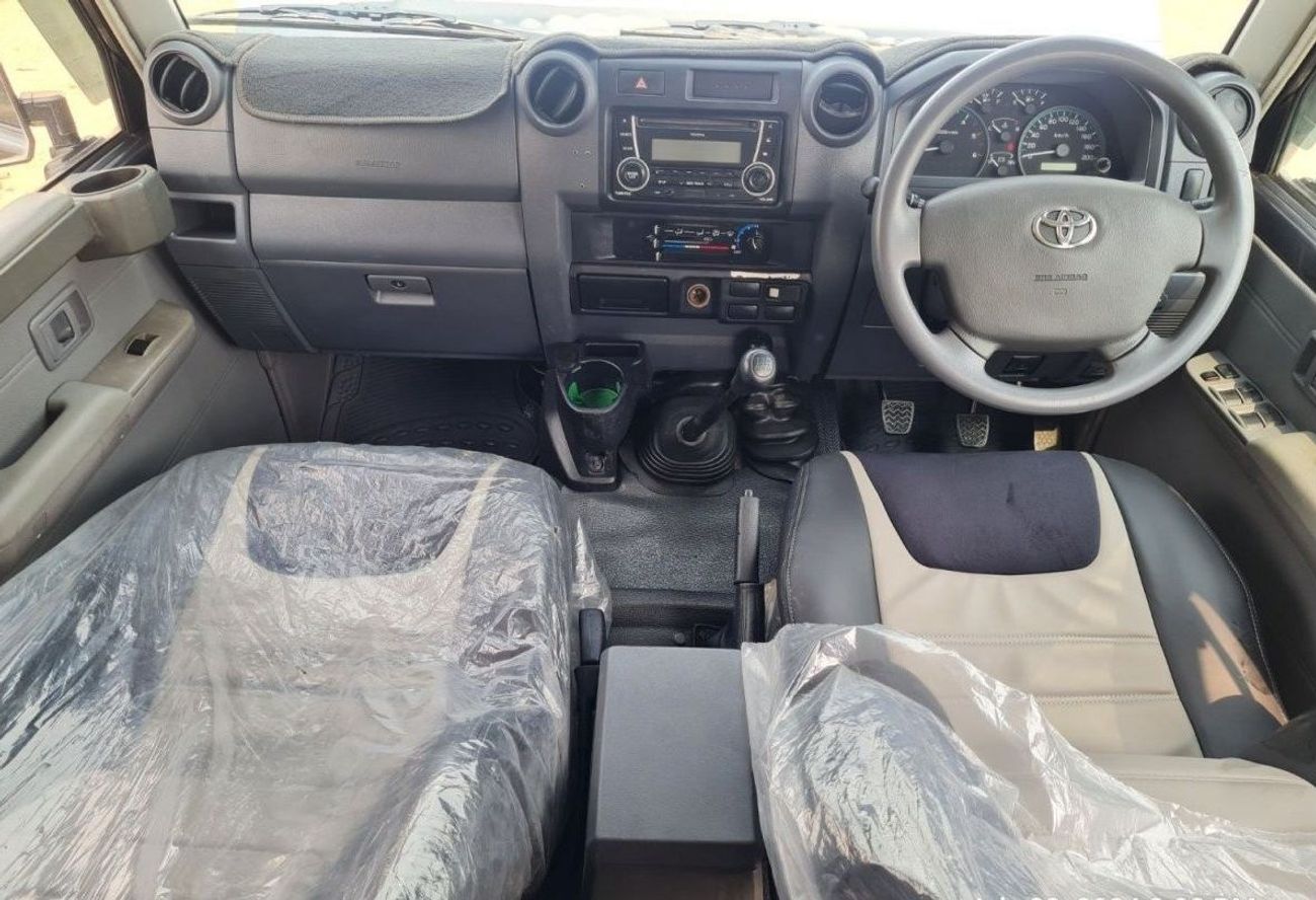 Toyota Land Cruiser 70 5 Door