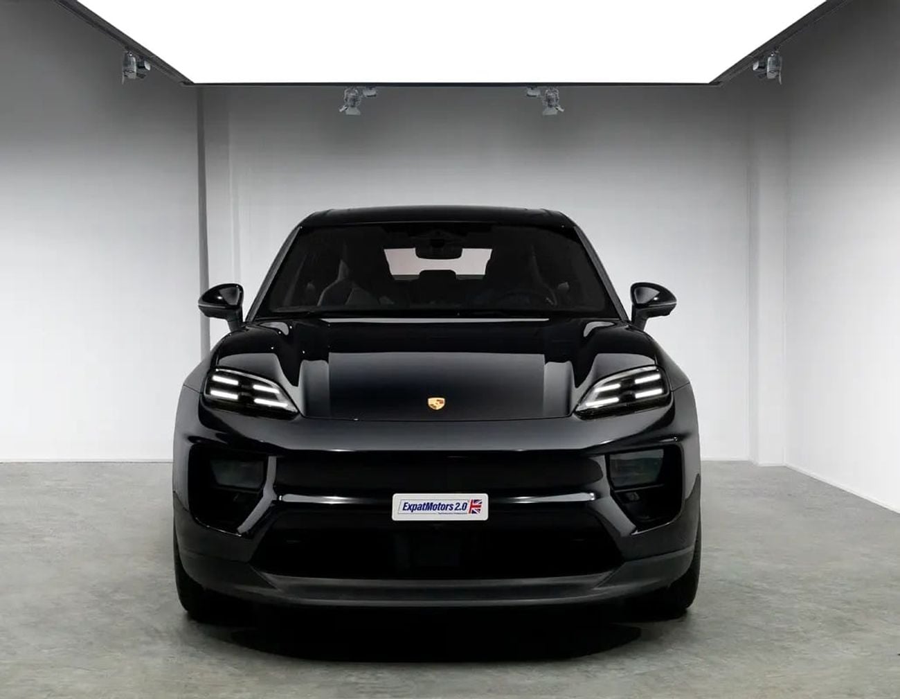 Porsche Macan 4 BEV Unlimited Kms Warranty • Low Mileage • GCC Spec
