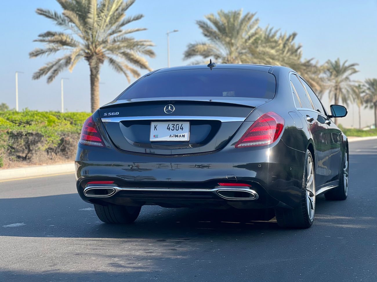 مرسيدس بنز S 560