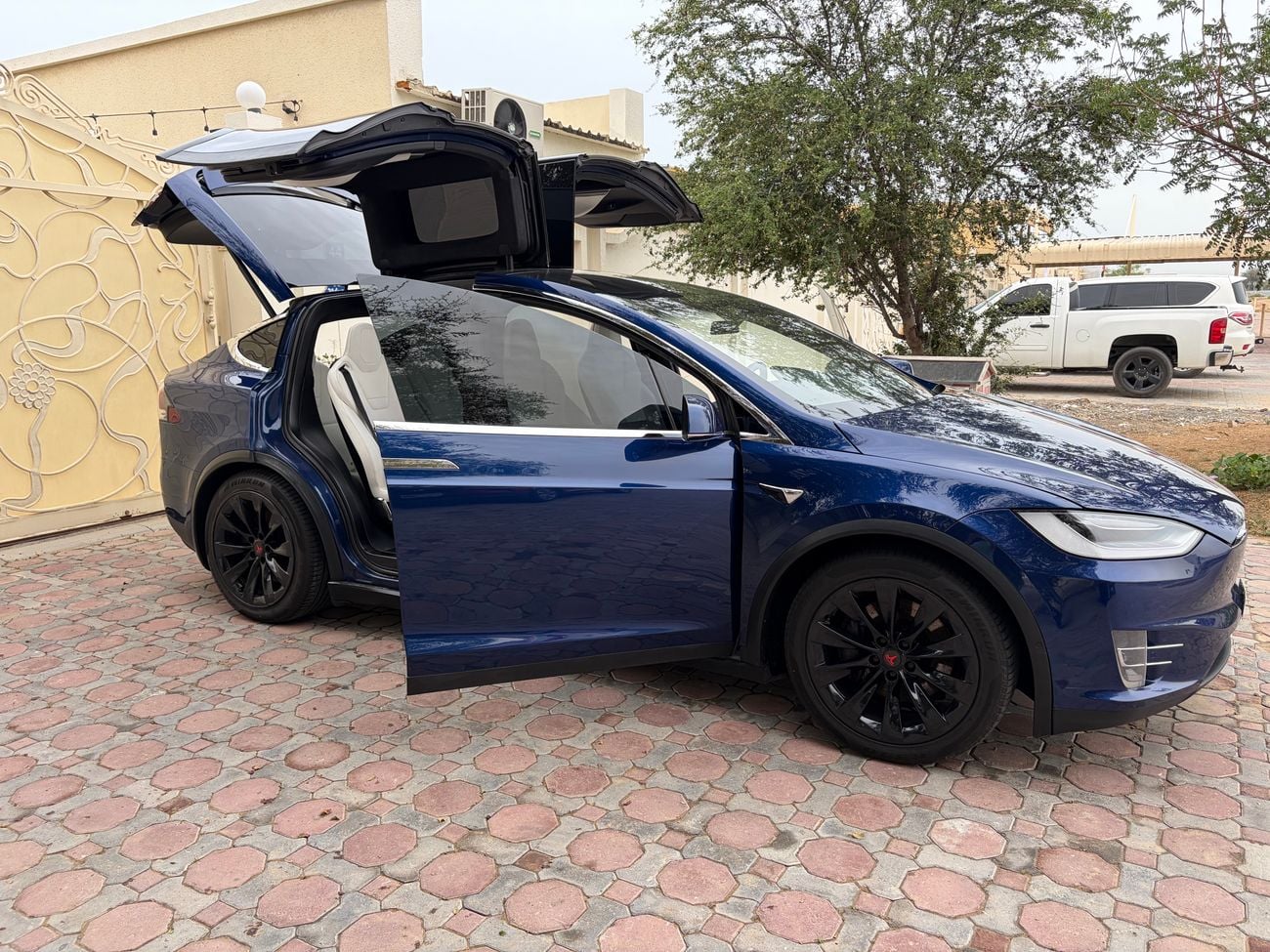 تسلا موديل اكس