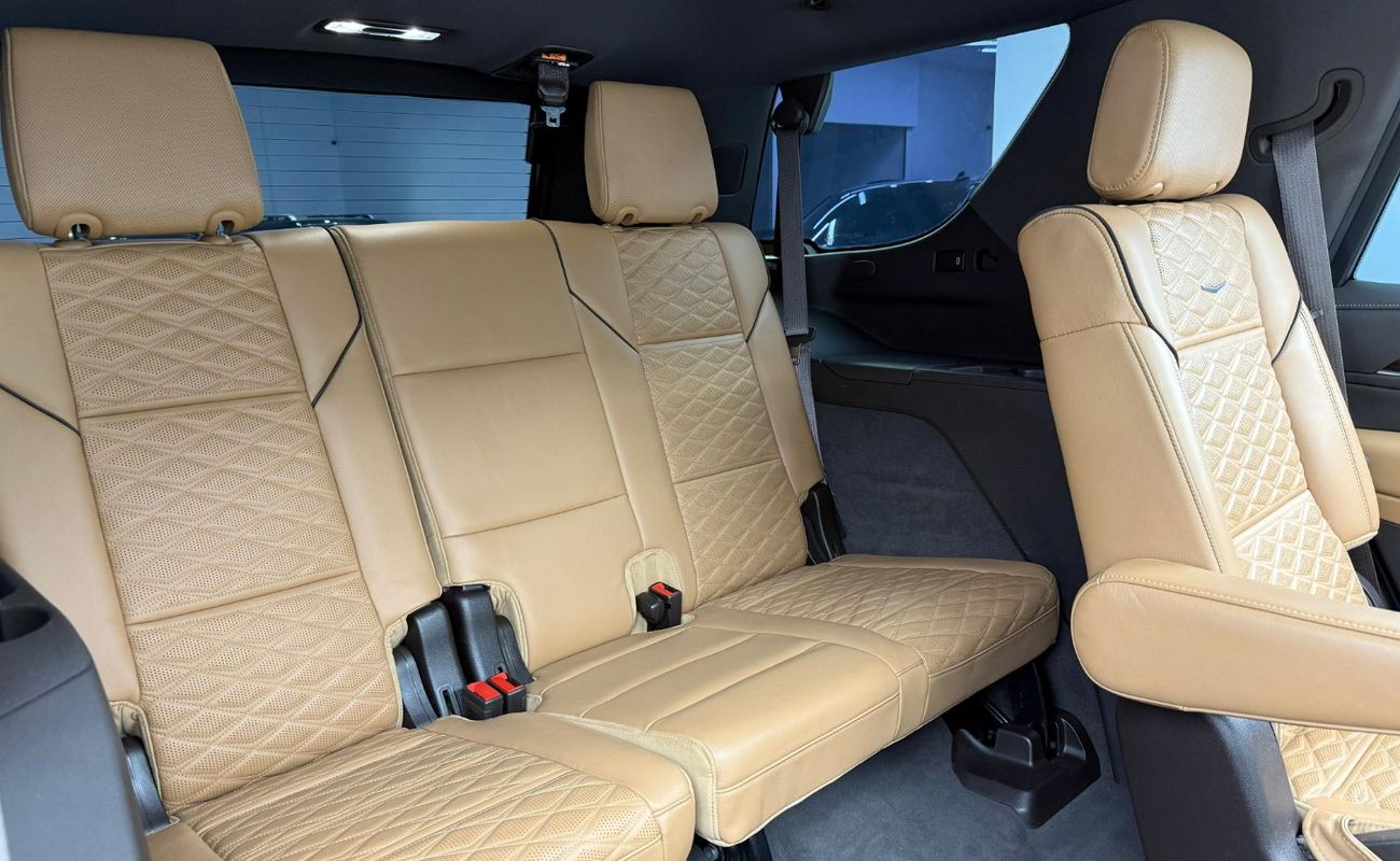 Cadillac Escalade Sport 6.2L 4WD 2022 Cadillac Escalade Sport, 2027 Cadillac Warranty + Service Pack, Pilot Seats, 7 S