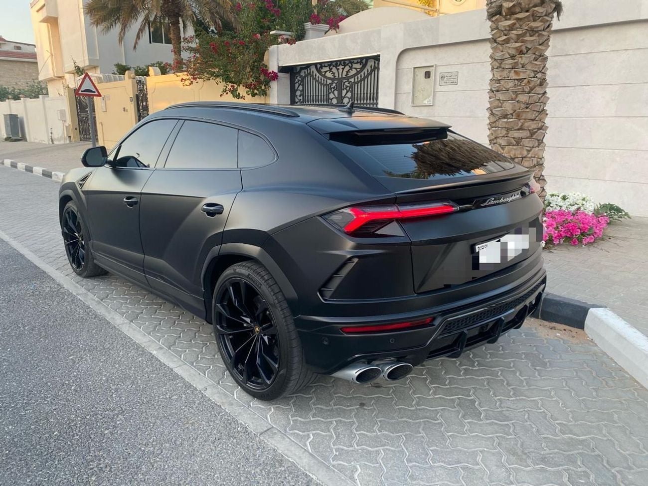 لامبورغيني اوروس STD 4.0T V8