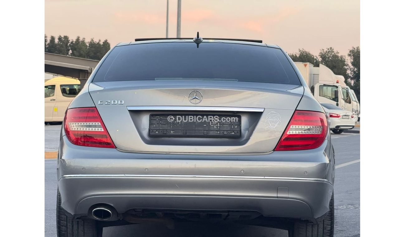 مرسيدس بنز C 200 In excellent condition and requires no expenses