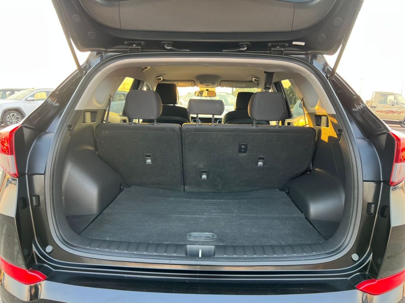 Hyundai Tucson 2018 Hyundai Tucson SE 2.0L V4 - Rear CAM - Cruise  Control -Shape 2021 Modified -