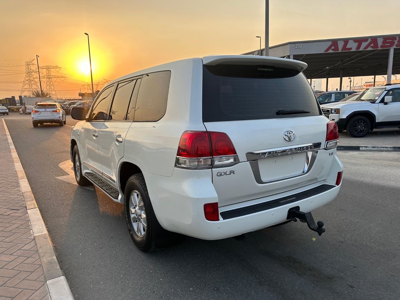 Toyota Land Cruiser GXR 4.0L (271 HP) 4WD