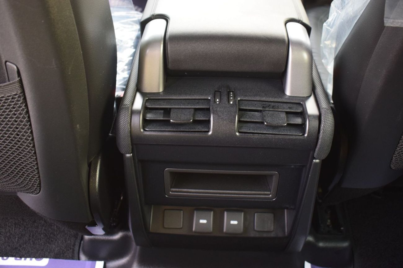 لاند روفر ديفندر 2024 LAND ROVER DEFENDER