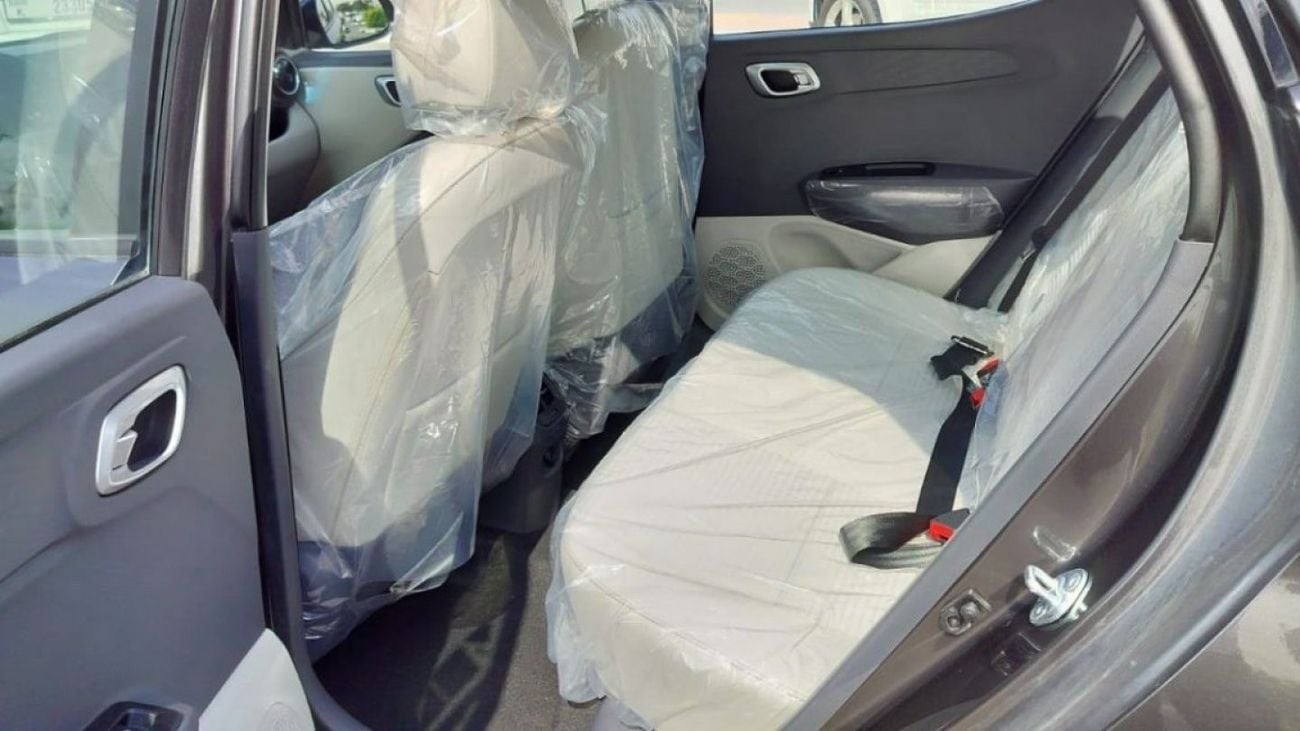 Hyundai Grand i10 1.2L Petrol Engine Sedan | Gray and Silver | 2024