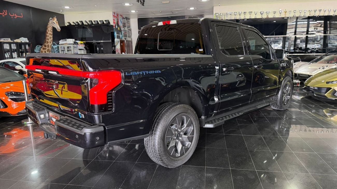 فورد F 150 FORD F-150 LIGHTNING LARIAT ,EV, NO ACCIDENT, NO PAINT