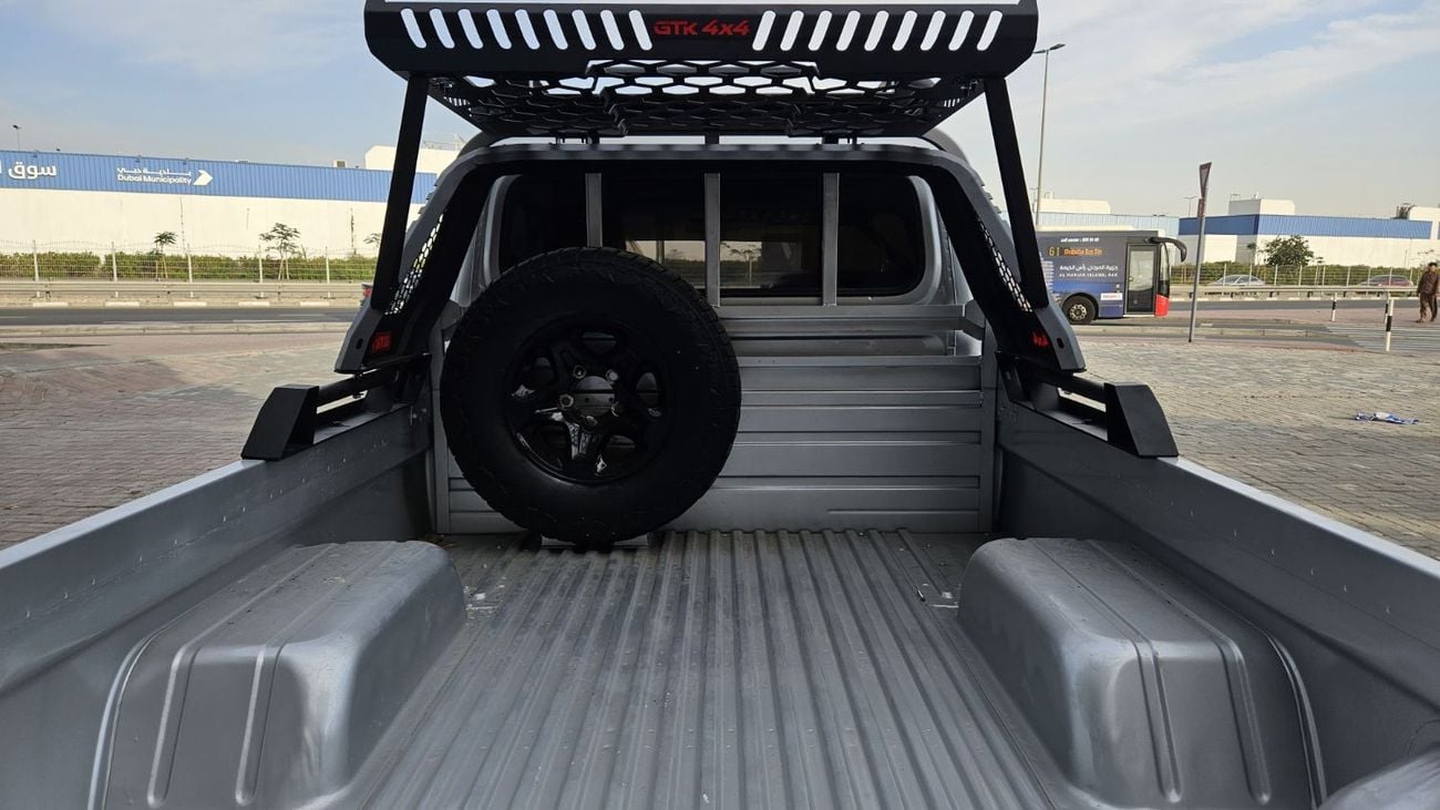 Toyota Land Cruiser Pick Up Landcruiser LC79  single cabin  RHD diesel 4x4 Silver colour