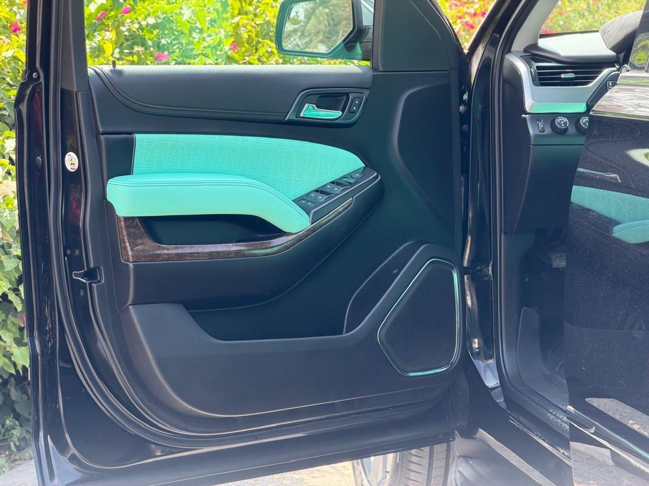 شيفروليه تاهو LS 5.3L 4WD (8 Seater)