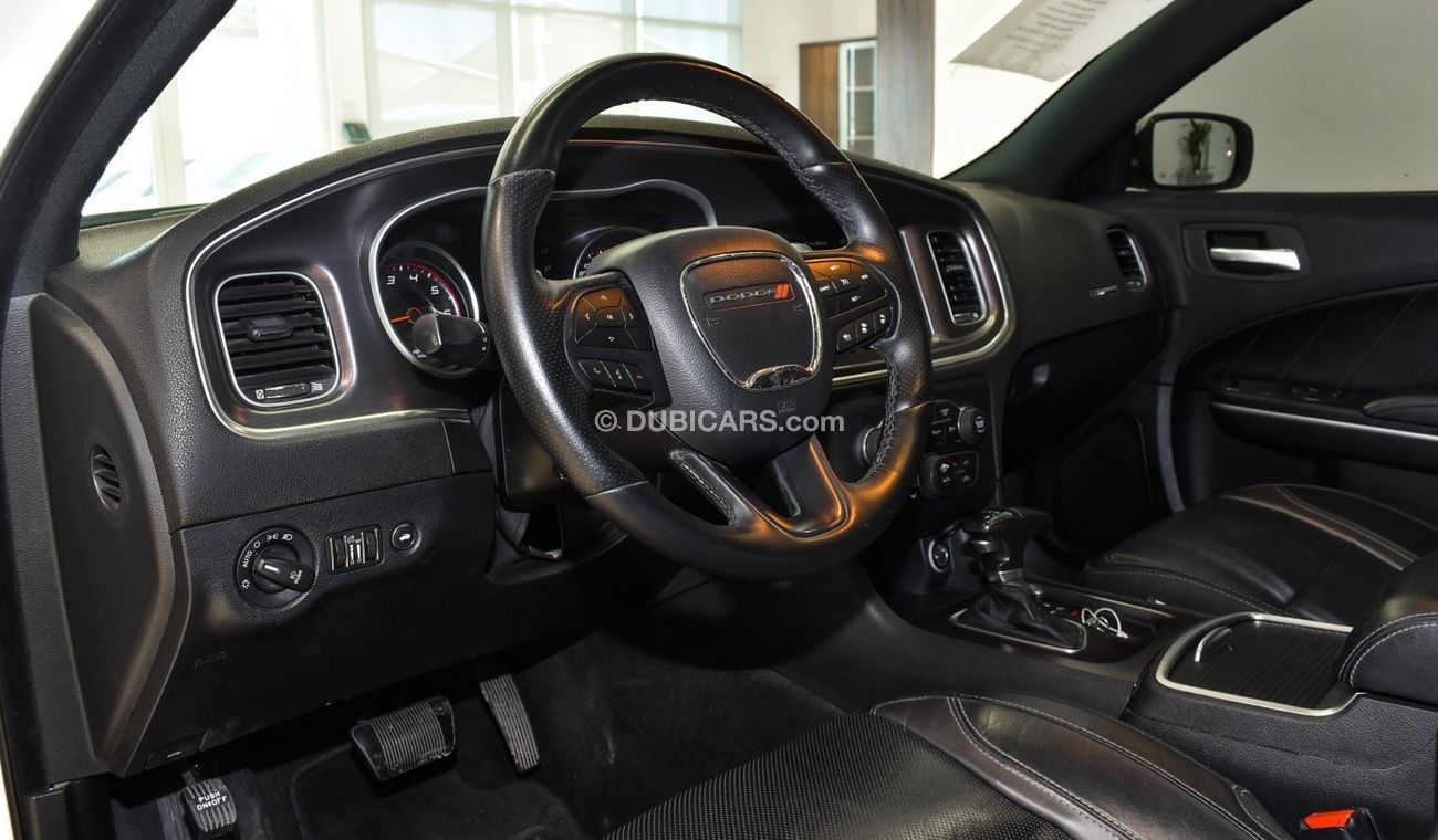 Dodge Charger R/T HEMI