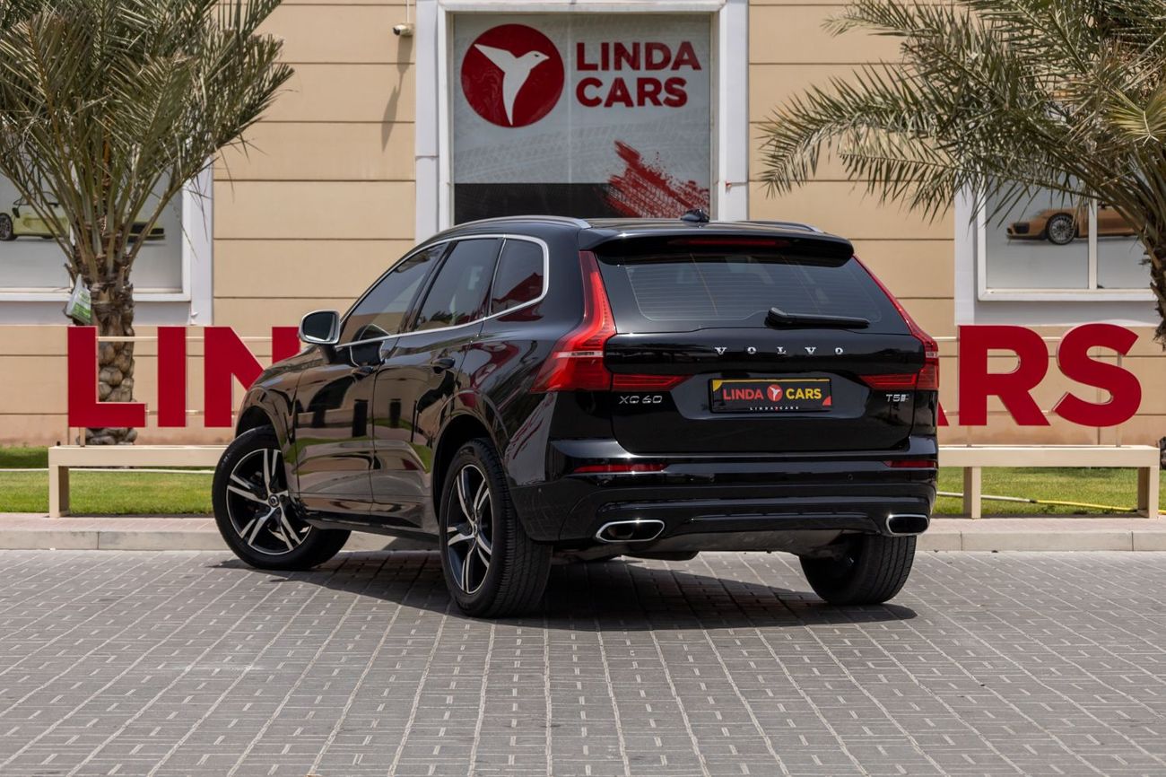 مستعملة فولفو XC 60 T5 R Design 2.0L 2019 للبيع في دبي - 870634