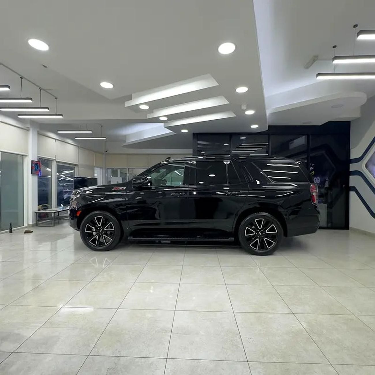 Chevrolet Tahoe LT Z71 5.3L (9 Seater) Z71