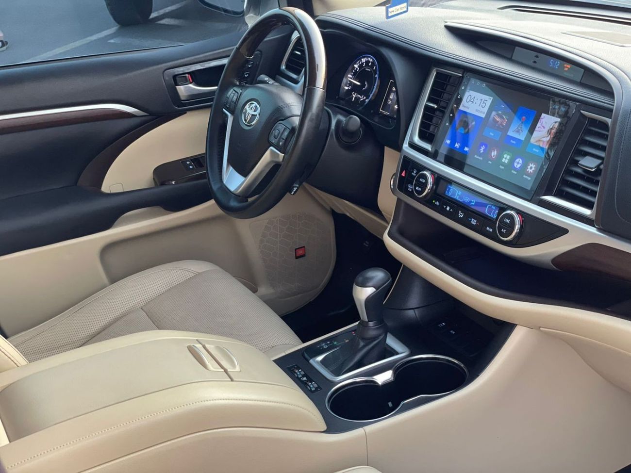 تويوتا هايلاندر 2016 Toyota Highlander Limited Edition 3.5L V6 Full Option 7 Seater - With Radar Leather Electric se