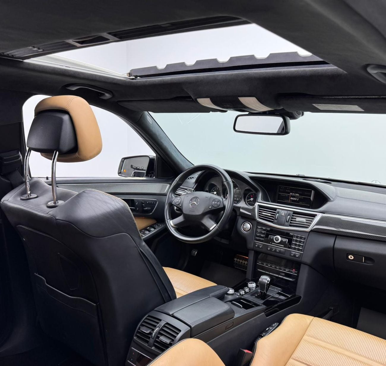 مرسيدس بنز E 63 AMG 2011 Mercedes Benz E63 AMG, 3 Years Mercedes Service Pack, Full Mercedes Service History, GCC