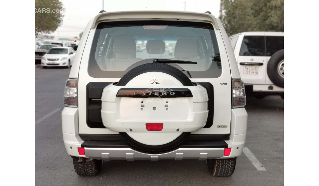 Mitsubishi Pajero 3.5L, 16" Rims, Rear Parking Sensor, Front & Rear A/C, Fabric Seats, CD Player, AUX-USB (LOT # 849)