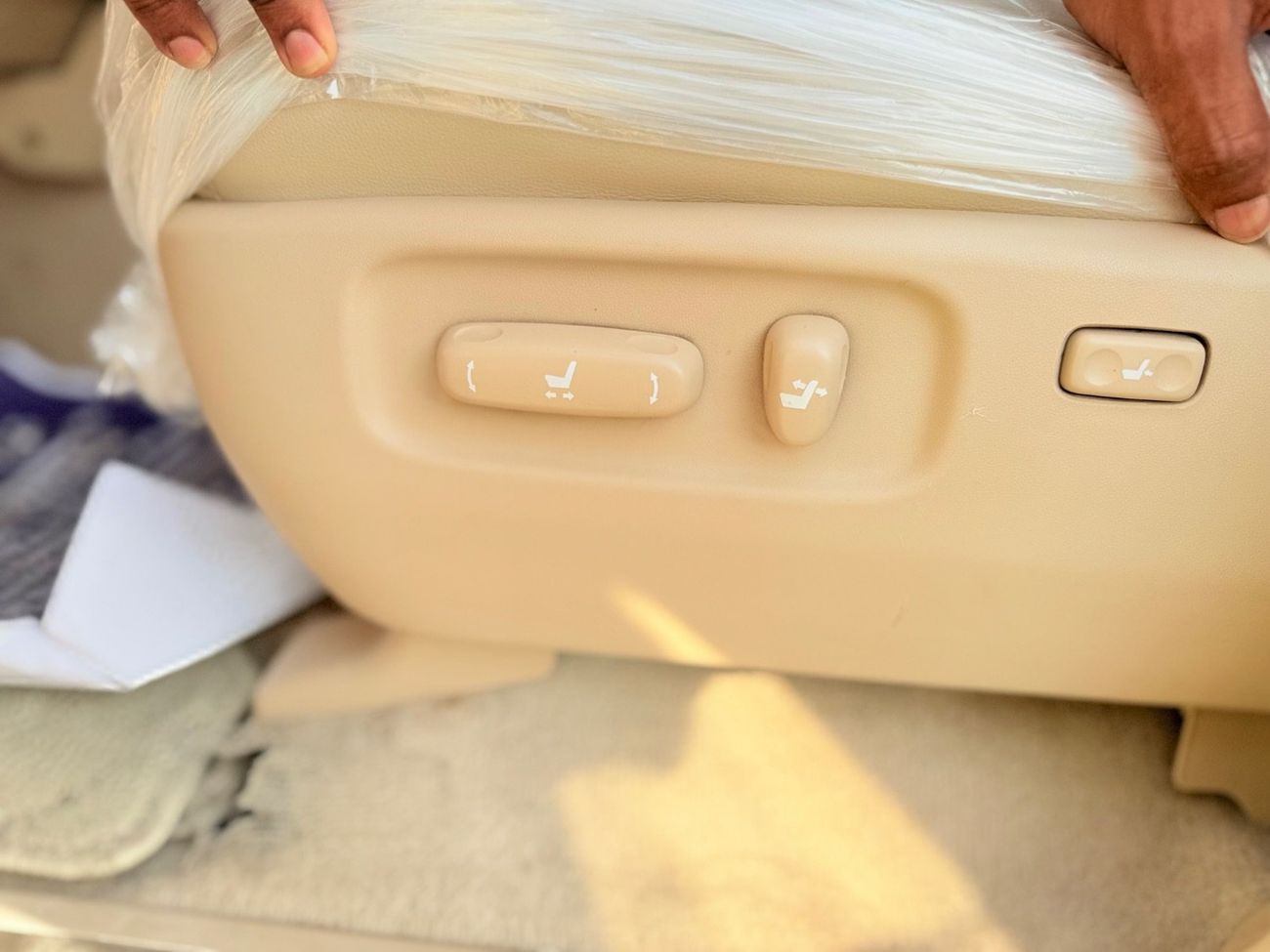 Toyota Land Cruiser GXR+ 4.0L Toyota Landcuriser GXR V8 4.0L modified inside and outside 2025 full option petrol