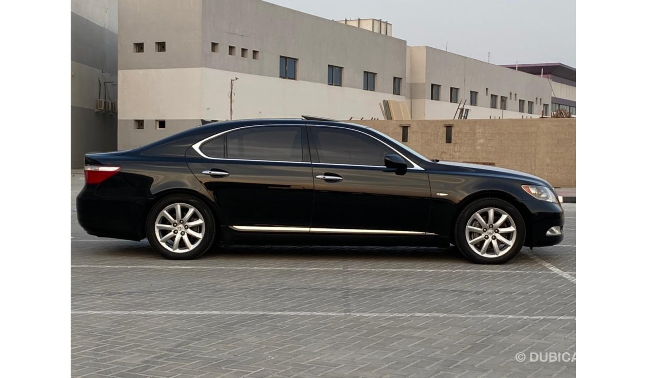 Lexus LS460