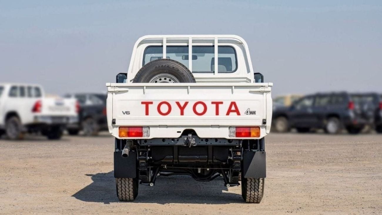 تويوتا لاند كروزر بيك آب LAND CRUISER LC79 SC 4.2L V6 RHD 8 DIESEL 2025
