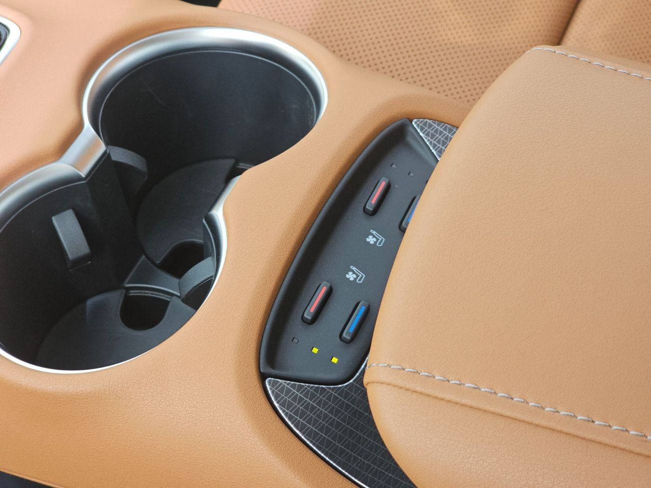 تويوتا فينزا Toyota Venza 2.0L Petrol, Model 2025 Color Black