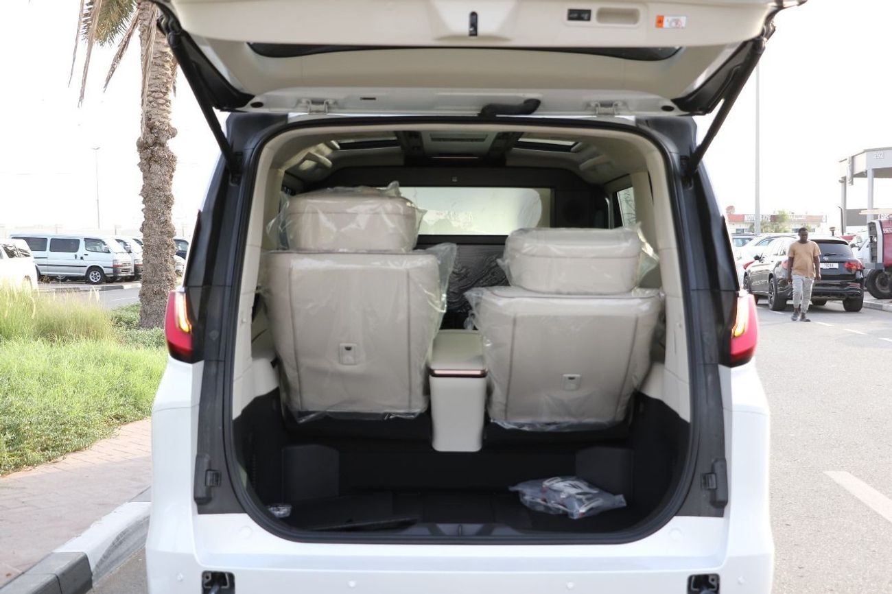 Lexus LM 350h 2024 LEXUS LM350h 4 seater VIP