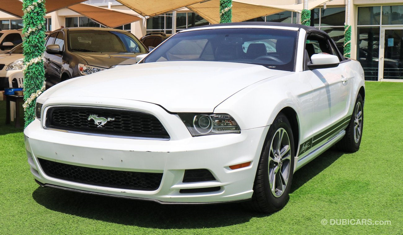 Ford Mustang V6-NO ANY TECHNICAL PROBLEM -WARRANTY GEAR ENGINE CHASSIS - FULL OPTION - 490 AED MONTHLY