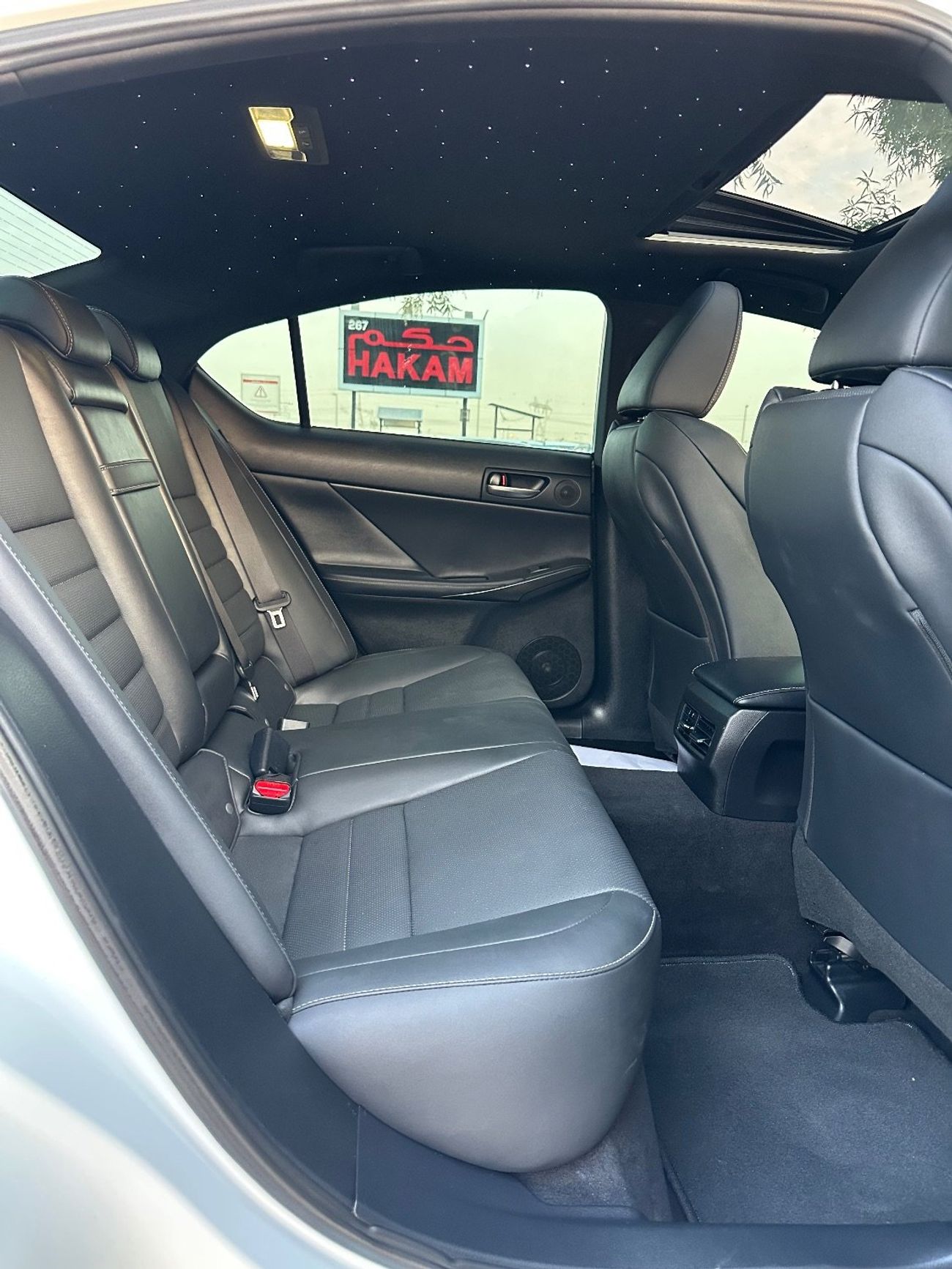 Lexus IS350 F Sport Platinum AWD 3.5 L | Cooling and heating seats | Radar, Road Assist system | Full option