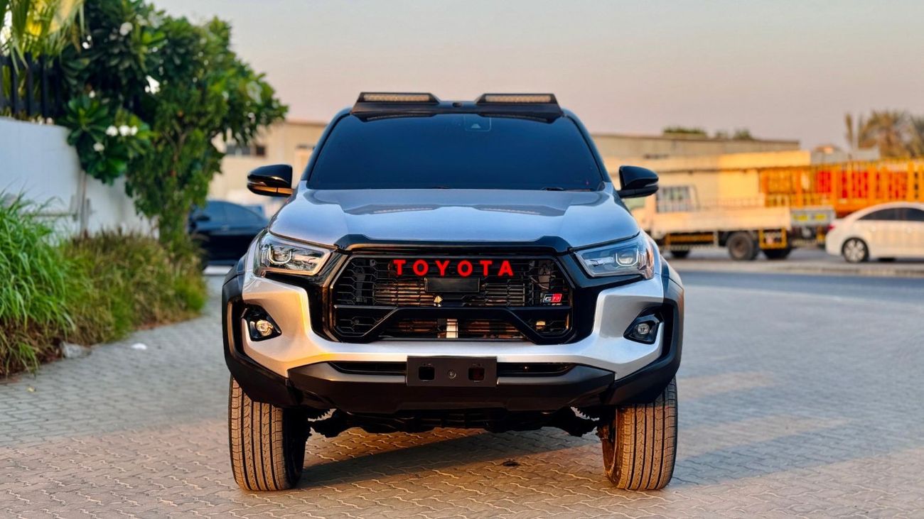 تويوتا هيلوكس -