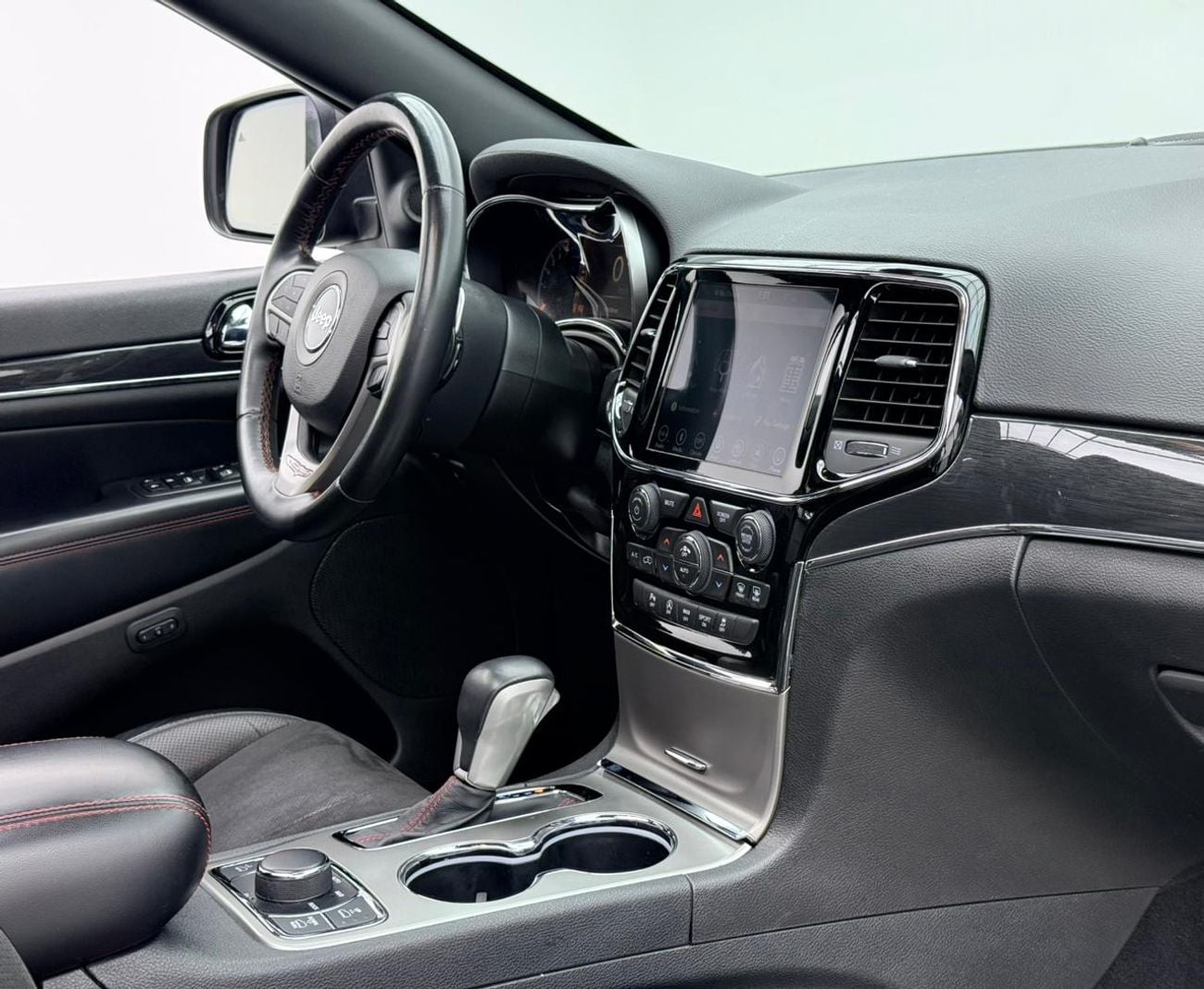 جيب جراند شيروكي TRAILHAWK 2019 Jeep Grand Cherokee Trailhawk, 2026 Jeep Warranty, Full Jeep Service History, GCC