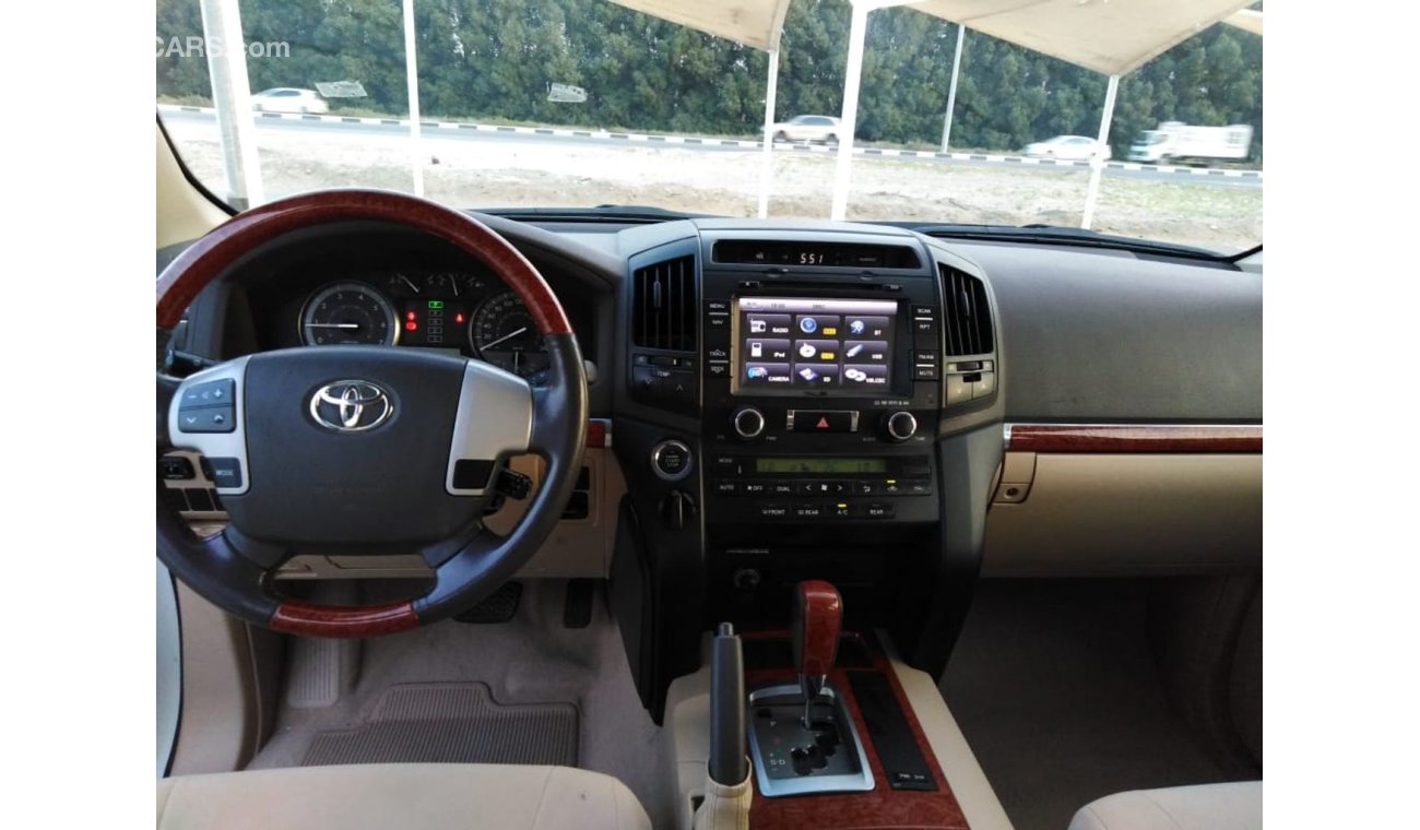 Toyota Land Cruiser GXR v6 2013 full automatic